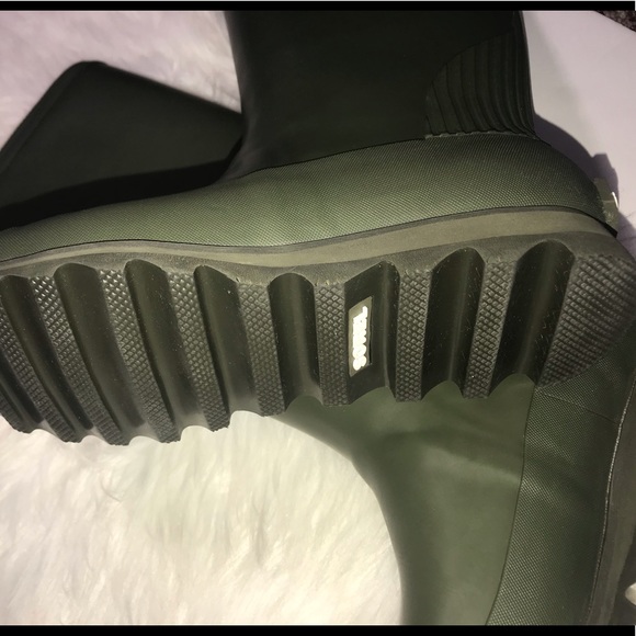 Sorel Green Tall Rain Boot Green NWT - Picture 2 of 5